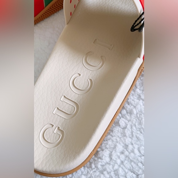 Authentic Gucci Men’s Interlocking G Slide Sandals - Picture 9 of 16